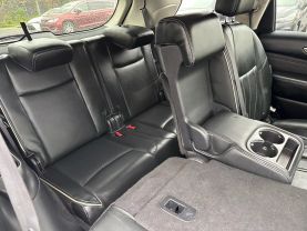 2019 Infiniti Qx60 Luxe (2019.5) Sport Utility 4d - Image 16