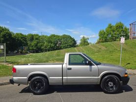 2001 CHEVROLET S10 REGULAR CAB PICKUP 4-CYL, FLEX FUEL, 2.2L SHORT BED