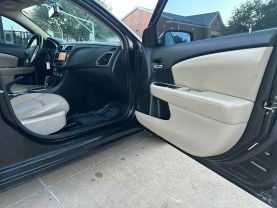 2012 CHRYSLER 200