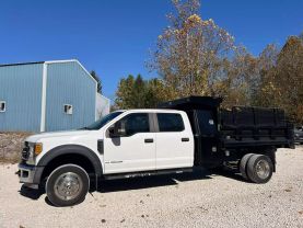 2018 FORD F550 SUPER DUTY CREW CAB & CHASSIS CAB_CHASSIS V8, TURBO DIESEL, 6.7 LITER XL CAB & CHASSIS 4D at T&T Repairables - used car dealership in Spencer, Indiana.