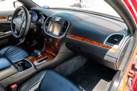 2014 Chrysler 300 - Image 14
