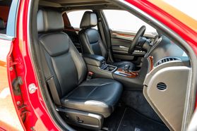 2014 Chrysler 300 - Image 35