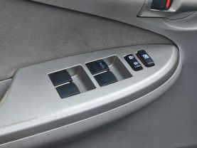 2010 TOYOTA COROLLA LE SEDAN 4D
