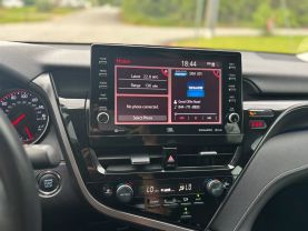 2022 Toyota Camry - Image 16