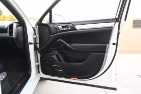 2012 PORSCHE CAYENNE SUV M4851 TURBO