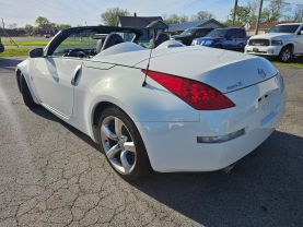 2009 NISSAN 350Z