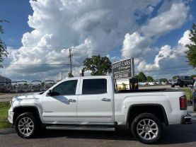 2017 Gmc Sierra 1500 Crew Cab Denali Pickup 4d 5 3/4 Ft - Image 3