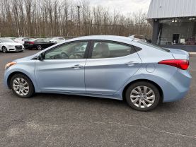 2012 HYUNDAI ELANTRA