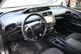 2020 TOYOTA PRIUS HATCHBACK 4-CYL, HYBRID, 1.8 LITER XLE HATCHBACK 4D