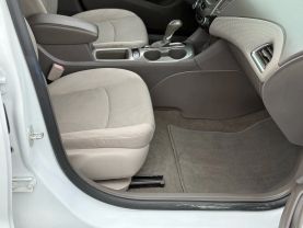 2017 CHEVROLET CRUZE SEDAN 4-CYL, TURBO, 1.4 LITER LT SEDAN 4D