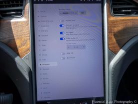-2018 Tesla Model X - Image 25