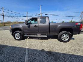 2011 GMC SIERRA 2500 HD EXTENDED CAB PICKUP V8, TURBO DIESEL, 6.6L SLT PICKUP 4D 6 1/2 FT