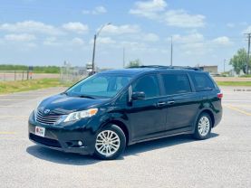 2017 TOYOTA SIENNA PASSENGER V6, 3.5 LITER XLE PREMIUM MINIVAN 4D