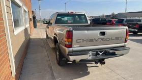 2002 CHEVROLET SILVERADO 1500 EXTENDED CAB PICKUP V8, 4.8 LITER SHORT BED