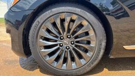 2017 GENESIS G90 SEDAN V8, 5.0 LITER 5.0 ULTIMATE SEDAN 4D