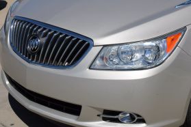 2013 Buick Lacrosse - Image 17