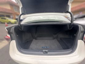 2017 TOYOTA MIRAI HATCHBACK H-CELL W/ELECTRIC MOTOR SEDAN 4D
