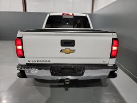 2018 Chevrolet Silverado 1500 Crew Cab - - Image 4