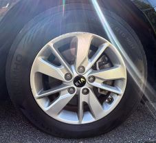 2017 Kia Optima - Image 13