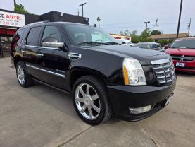 2011 CADILLAC ESCALADE SUV V8, HYBRID, 6.0 LITER HYBRID SPORT UTILITY 4D