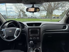 2017 CHEVROLET TRAVERSE SUV V6, 3.6 LITER LT SPORT UTILITY 4D