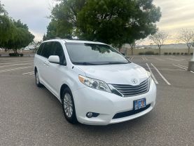 2013 TOYOTA SIENNA VAN V6, 3.5 LITER XLE MINIVAN 4D
