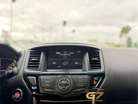 2017 Nissan Pathfinder - Image 19