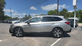 2018 Subaru Outback - Image 8
