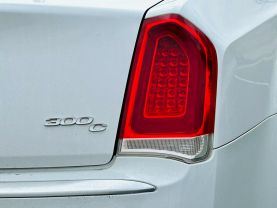 2017 CHRYSLER 300 SEDAN WHITE AUTOMATIC - Dart Auto Group