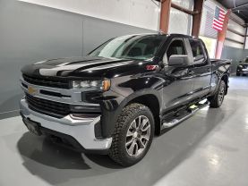 2020 Chevrolet Silverado 1500 Crew Cab - - Image 7