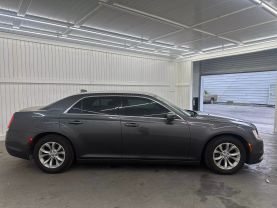 2016 CHRYSLER 300