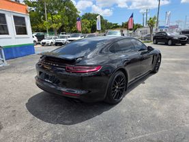 2018 PORSCHE PANAMERA