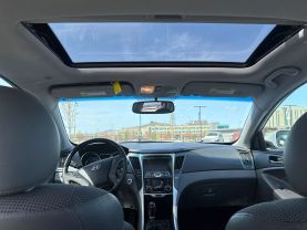 2011 HYUNDAI SONATA SEDAN 4-CYL, 2.4 LITER SE SEDAN 4D - The Auto Lot