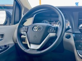 2017 TOYOTA SIENNA PASSENGER V6, 3.5 LITER XLE PREMIUM MINIVAN 4D