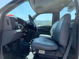 2004 FORD F-650 SUPER DUTY NON CDL MECHANIC CRANE TRUCK 7,500 LBS IMT CRANE MECHANIC CRANE TRUCK 7.2L L6 DIESEL F650 REGULAR CAB - Eddies Auto Sales