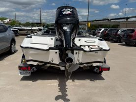 2012 TRITON 220 ESCAPE WATERCRAFT MERCURY -
