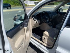 2014 Volkswagen Tiguan - Image 17