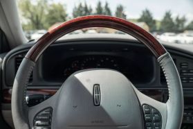 2002 LINCOLN CONTINENTAL SEDAN V8, 4.6 LITER SEDAN 4D