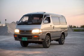 1995 TOYOTA HIACE VAN 1KZ-TE SUPER CUSTOM LIMITED