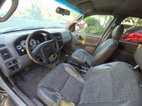 2002 FORD ESCAPE SUV 4-CYL, 2.0 LITER XLS SPORT UTILITY 4D
