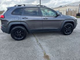 2015 JEEP CHEROKEE SUV V6, 3.2 LITER TRAILHAWK SPORT UTILITY 4D