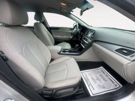 2019 Hyundai Sonata Se Sedan 4d - Image 15