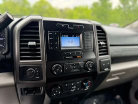 2021 FORD F350 SUPER DUTY CREW CAB PICKUP V8, FLEX FUEL, 6.2 LITER XLT PICKUP 4D 6 3/4 FT