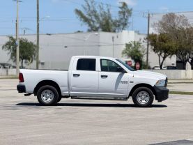 2017 RAM 1500 CREW CAB