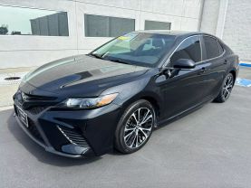 2020 TOYOTA CAMRY SE SEDAN 4D