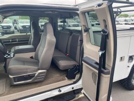 2009 FORD F250 SUPER DUTY SUPER CAB 8FT KNAPEIDE SERVICE BED TRUCK SERVICE/UTILITY TRUCKS V8, 5.4 LITER XL 4D - Eddies Auto Sales