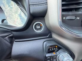 2019 RAM 1500 CREW CAB