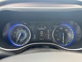2023 CHRYSLER VOYAGER