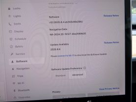 -2022 Tesla Model Y - Image 15