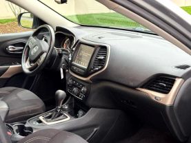 2017 JEEP CHEROKEE SUV 4-CYL, 2.4 LITER LATITUDE SPORT UTILITY 4D